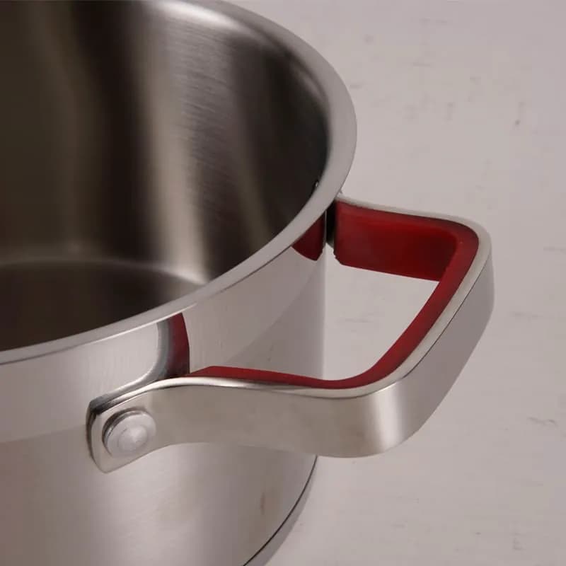 RA005 Set posudja Temaso rucka i posuda